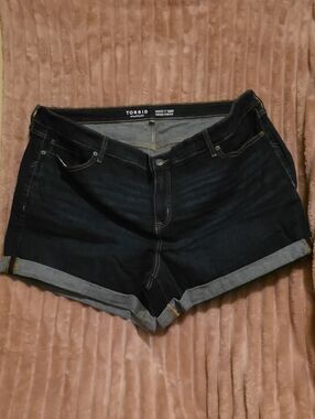 torrid Blue Dark Wash Roll Cuff Jean Shorts